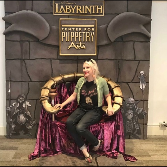 Meet your Posher, Leah - Picture 8 of 8